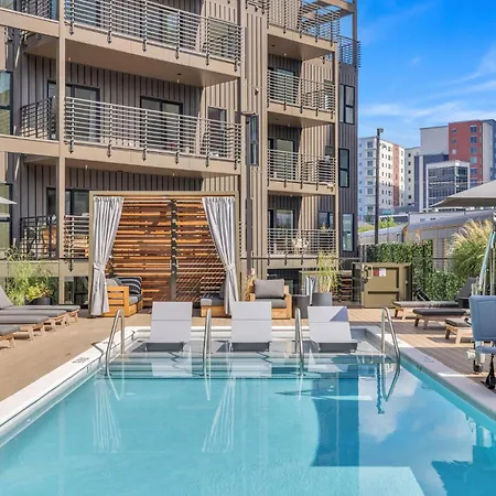 Laylas Nashville Retreat With Pool Walk To Broadway